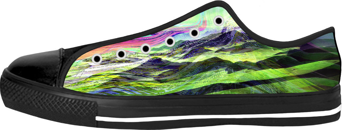 Where The Dragons Fly Black Low Top Shoes